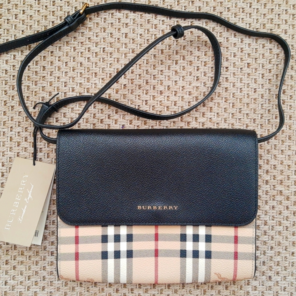 Nwt Burberry Haymarket check Loxley Crossbody black bag